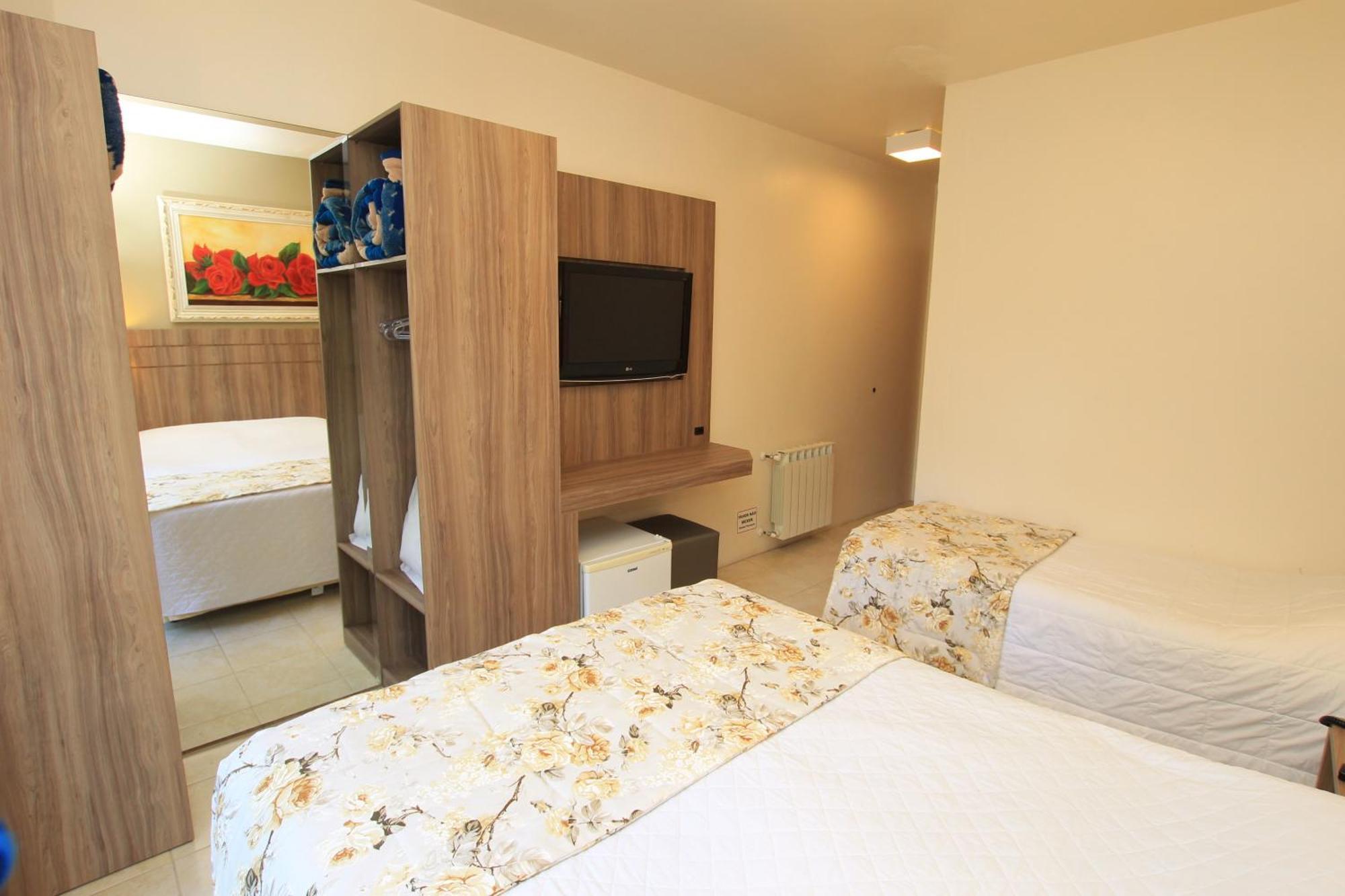 Pousada Águia Branca Gramado Habitación foto